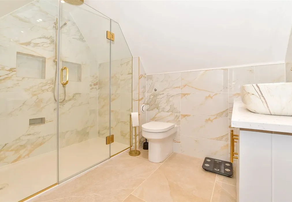 En-Suite Shower Room - School House Lane, Horsmonden, Tonbridge, Kent - Wards of Kent