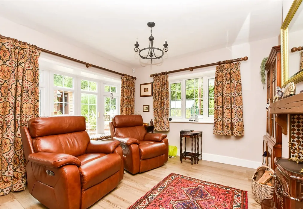 Lounge/ Living Area - Holtye Road, Hammerwood, East Sussex - Wards of Kent