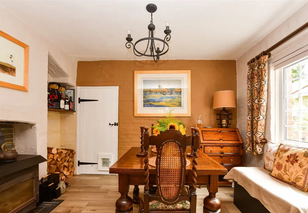 Dining Area - Holtye Road, Hammerwood, East Sussex - Wards of Kent