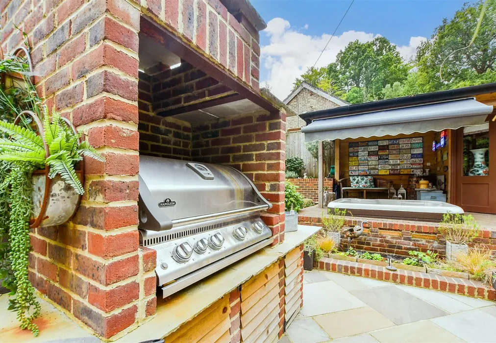 External Lifestyle Photograph - Holtye Road, Hammerwood, East Sussex - Wards of Kent