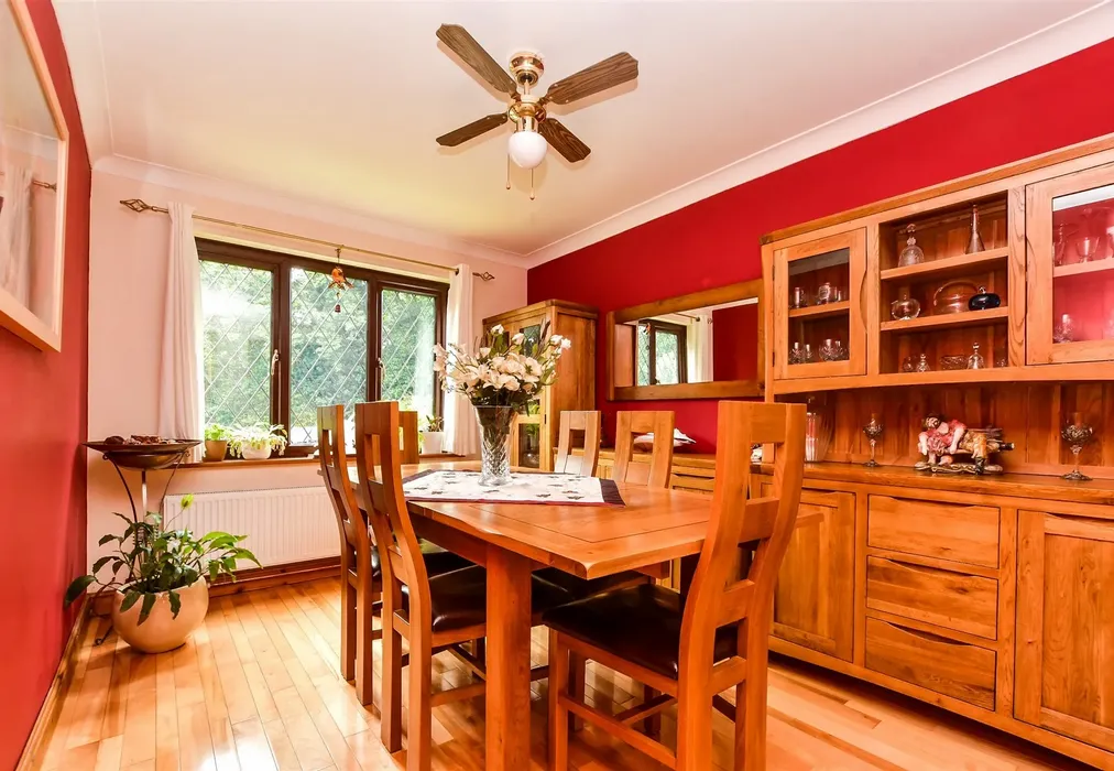 Dining Area - Montargis Way, Crowborough, East Sussex - Wards of Kent