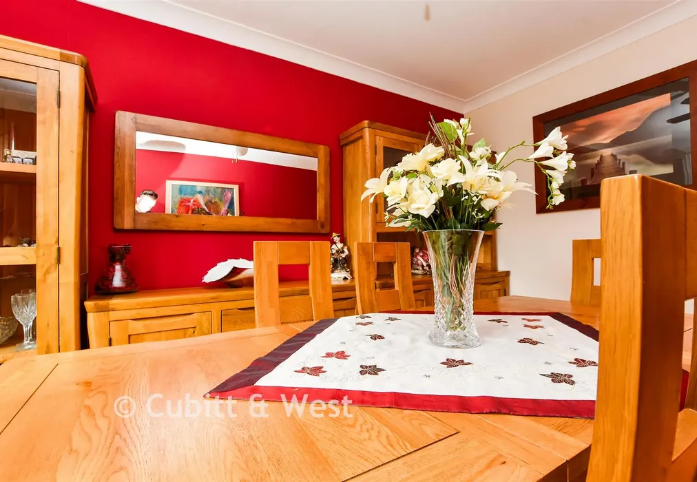 Internal Lifestyle Photograph - Montargis Way, Crowborough, East Sussex - Wards of Kent