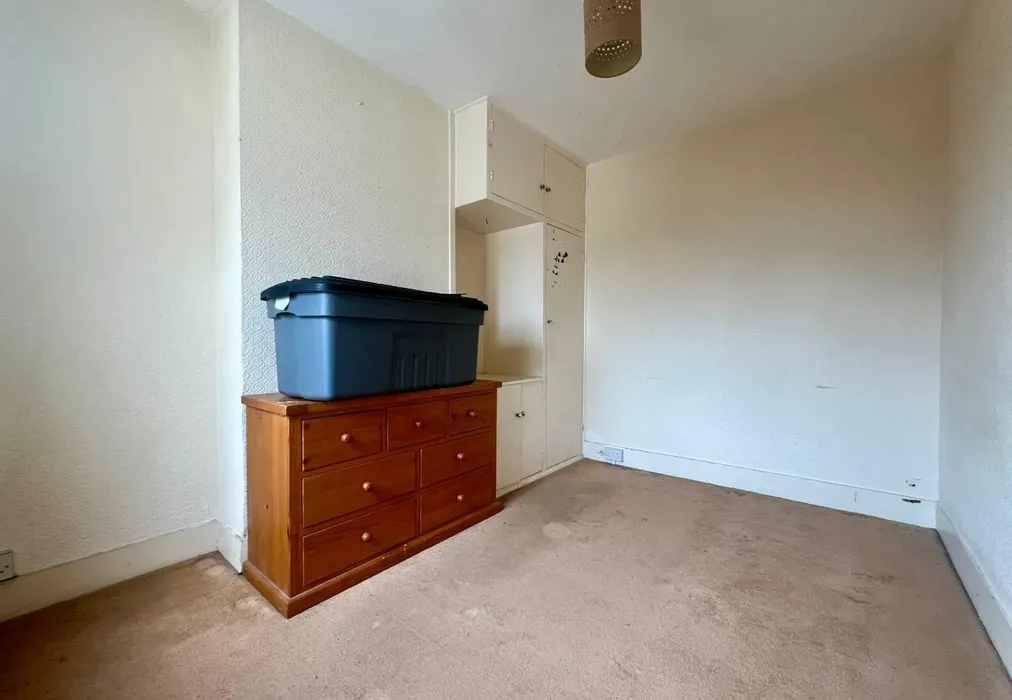 Bedroom 2 - Mead Road, Folkestone, Kent - Wards of Kent