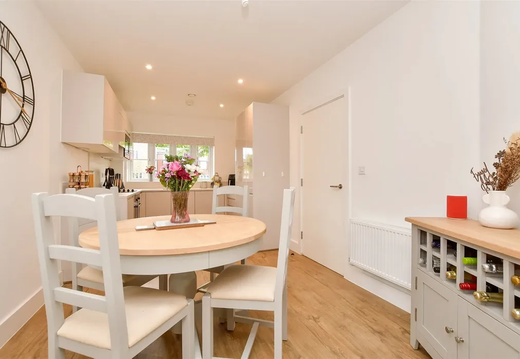 Kitchen / Breakfast Room - Aylsham Road, Tadworth, Surrey - Wards of Kent