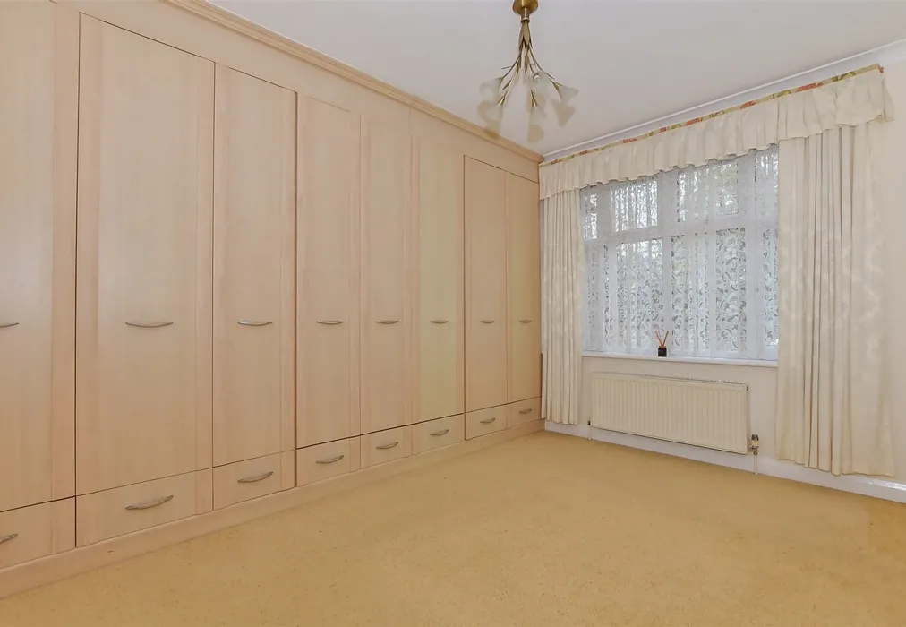 Bedroom 2 - Maidstone Road, Headcorn, Ashford, Kent - Wards of Kent