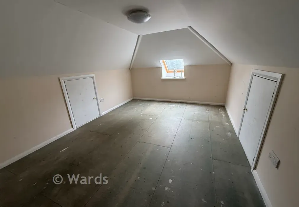 Loft Room - Maidstone Road, Headcorn, Ashford, Kent - Wards of Kent