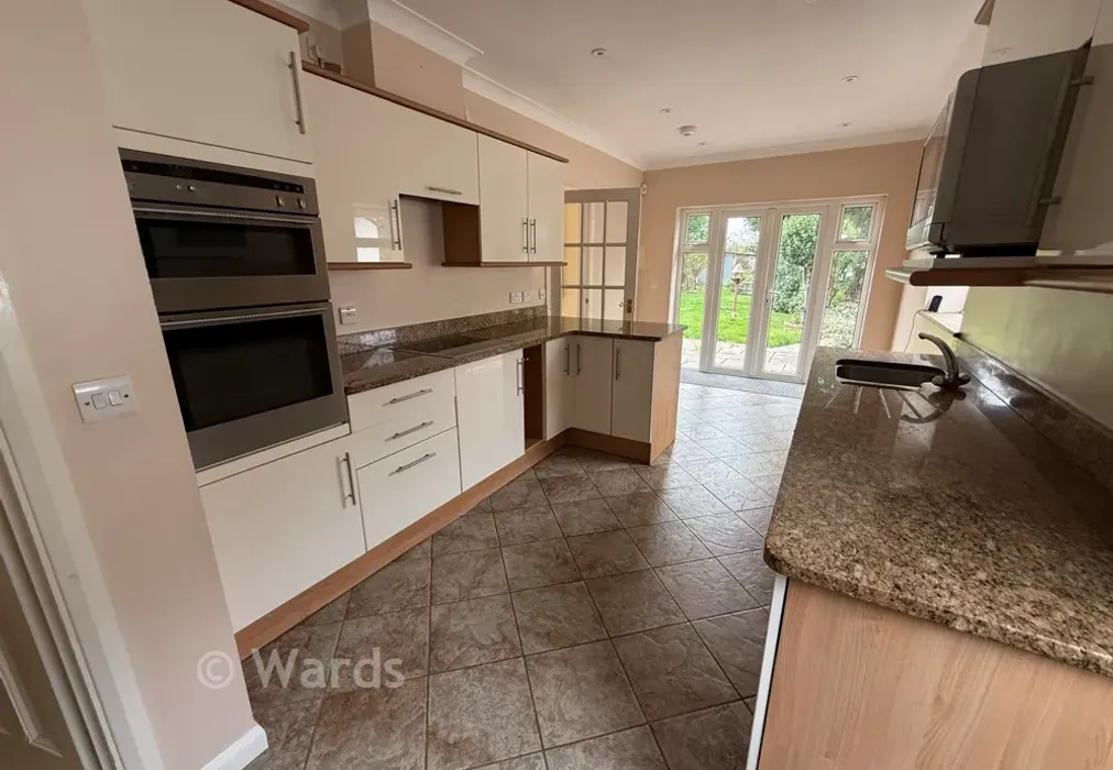 Kitchen - Maidstone Road, Headcorn, Ashford, Kent - Wards of Kent