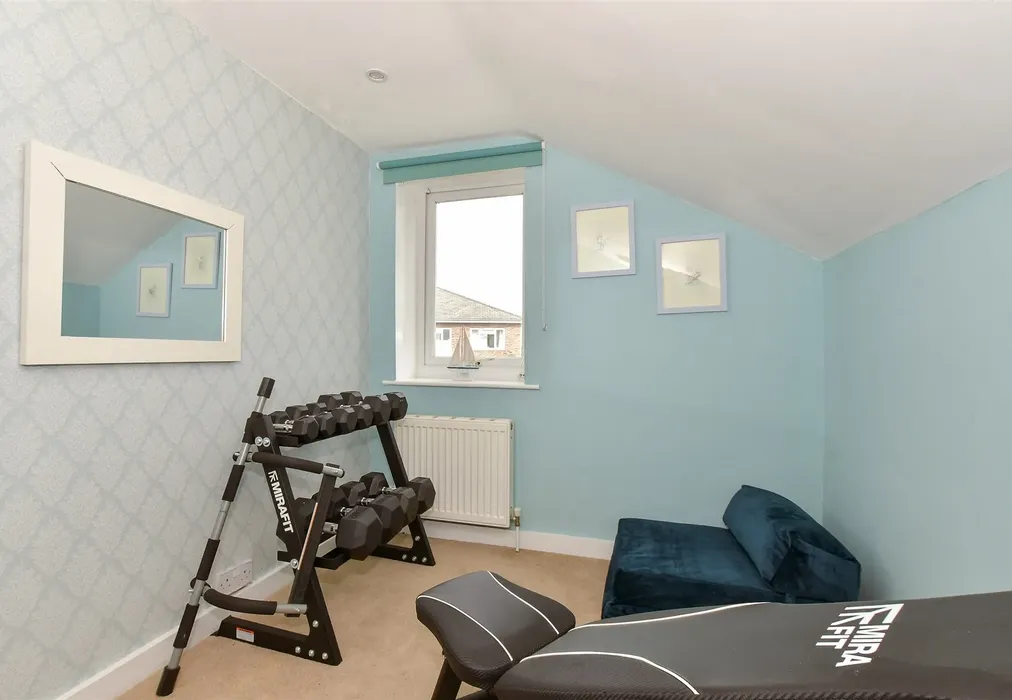 Bedroom 3 - Lower Highland Road, Ryde, Isle of Wight - Wards of Kent