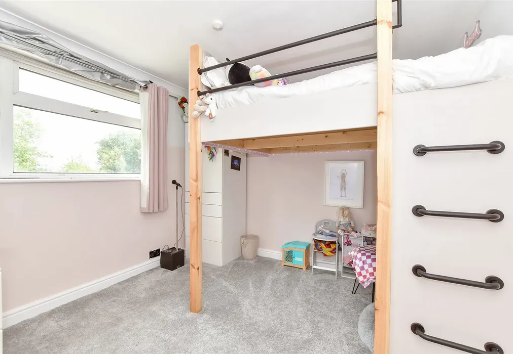 Bedroom 2 - Southfields Road, Littlehampton, West Sussex - Wards of Kent