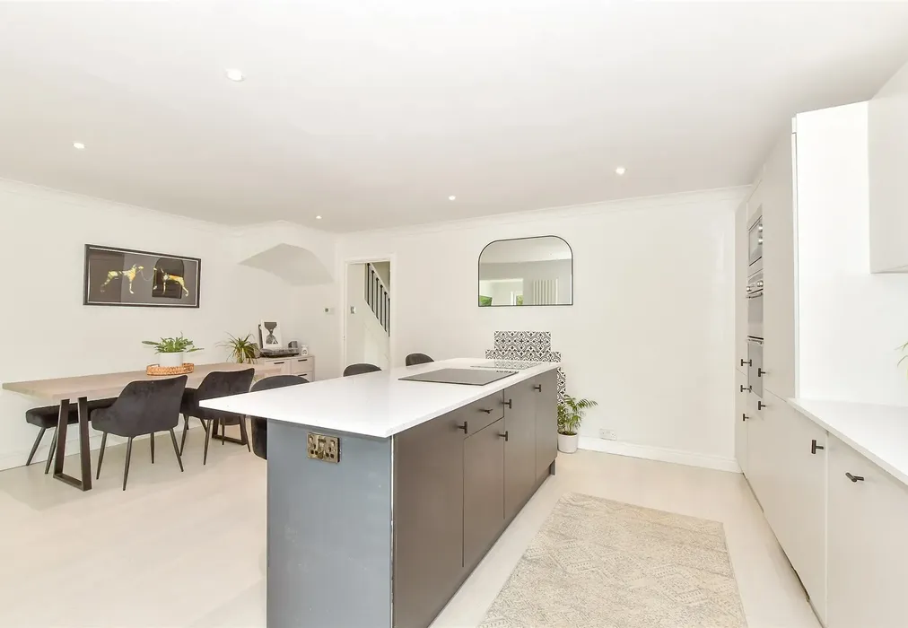 Kitchen/Dining Area - Southfields Road, Littlehampton, West Sussex - Wards of Kent