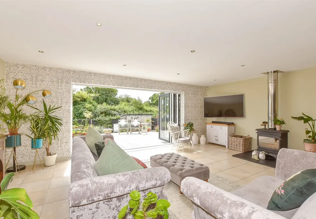 Lounge/ Kitchen/ Diner - St. Mary's Grove, Seasalter, Whitstable, Kent - Wards of Kent