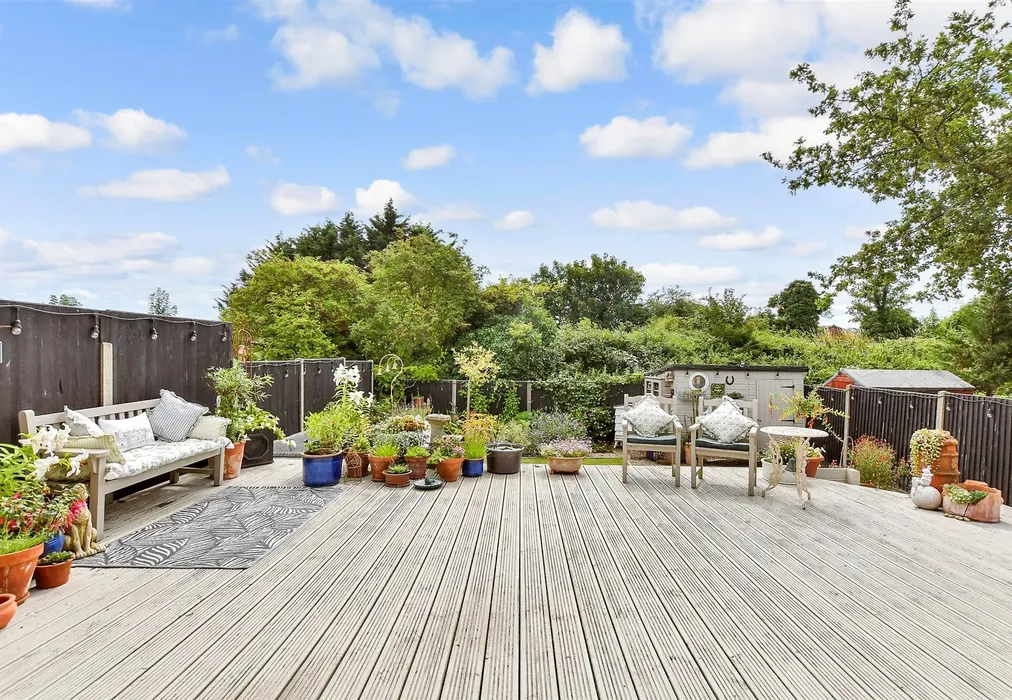 Rear Garden - St. Mary's Grove, Seasalter, Whitstable, Kent - Wards of Kent