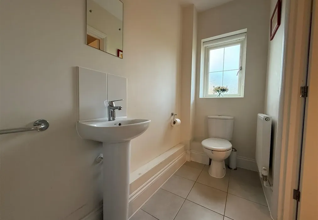 Downstairs W/C - Cricket Green Close, Shackleford, Godalming, Surrey - Wards of Kent