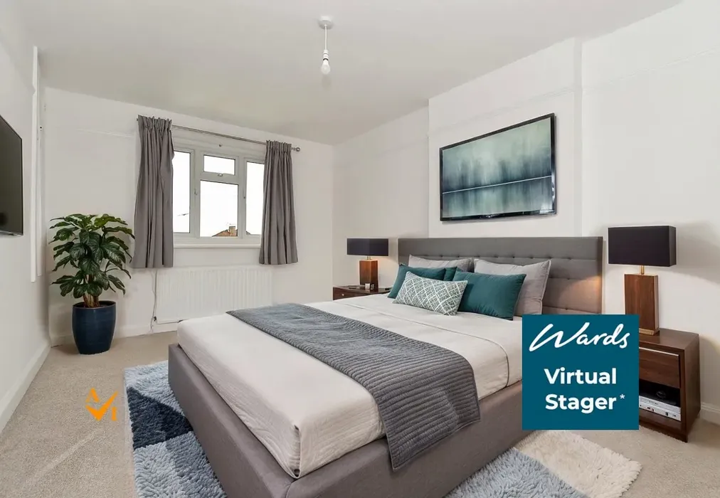 Bedroom 1 (Modern style) - Coast Drive, Greatstone, Kent - Wards of Kent