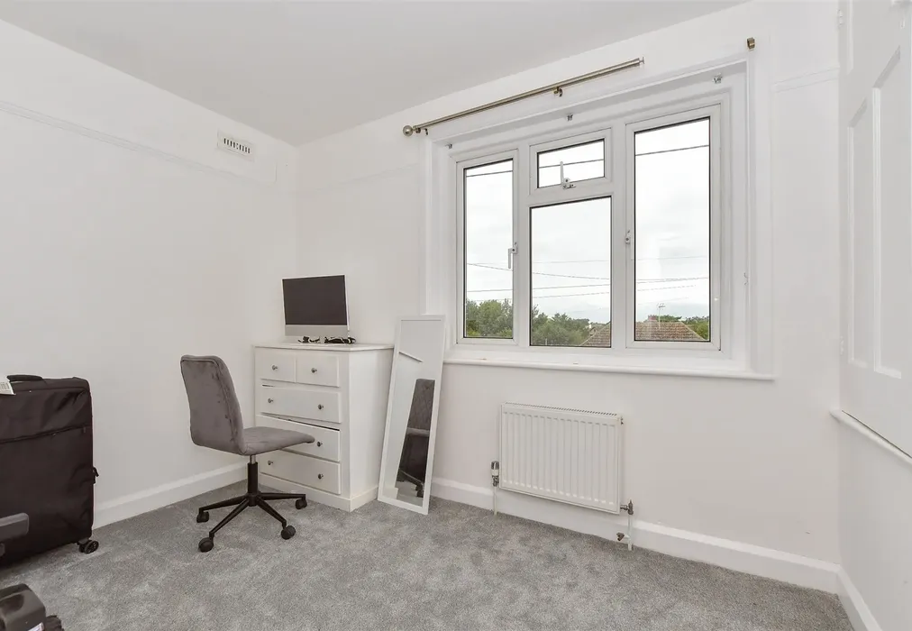 Bedroom 3 - Coast Drive, Greatstone, Kent - Wards of Kent