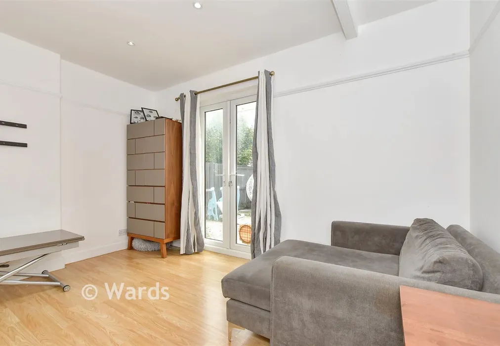 Lounge - Coast Drive, Greatstone, Kent - Wards of Kent