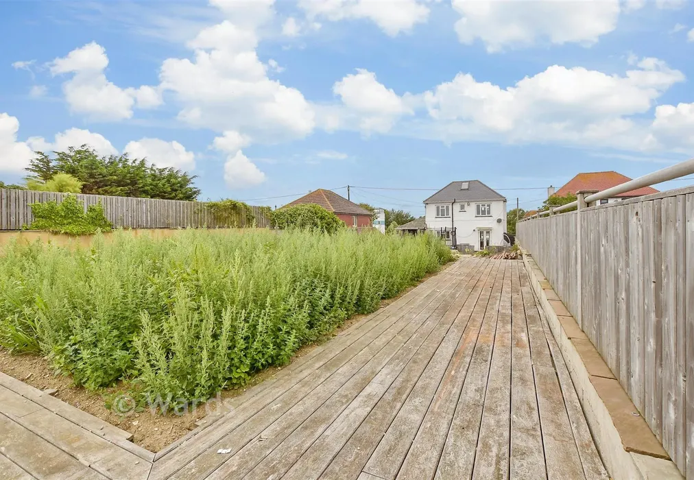 Rear Garden - Coast Drive, Greatstone, Kent - Wards of Kent