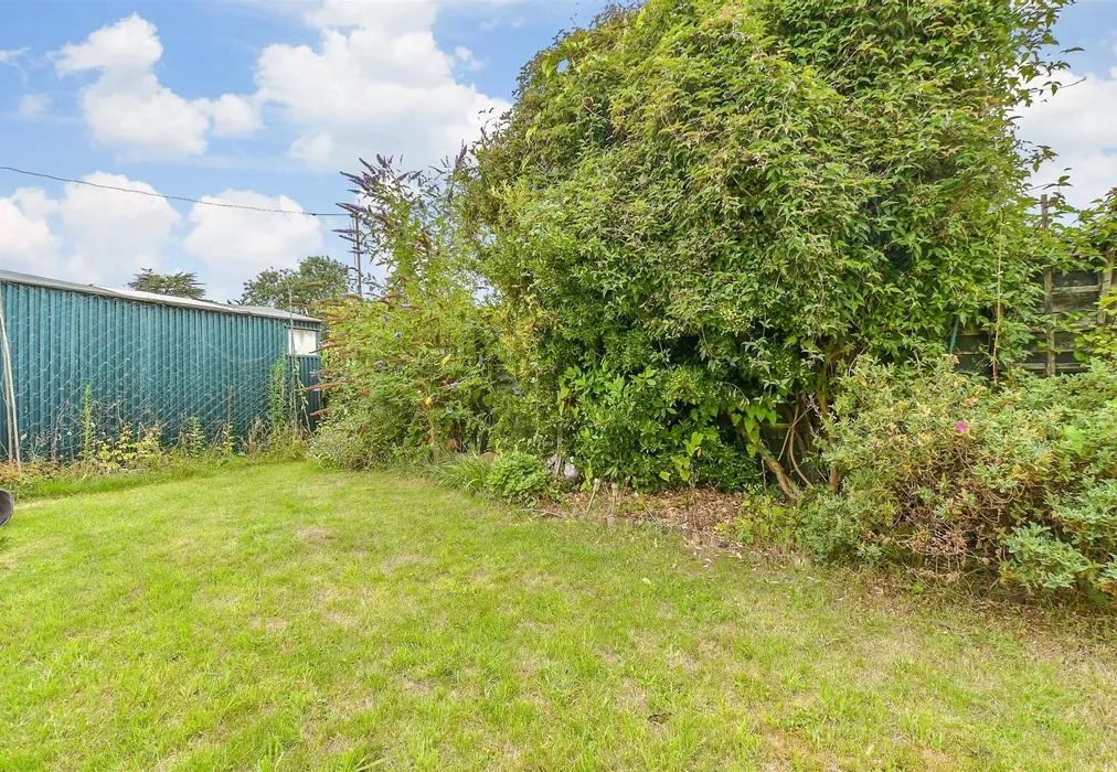 Rear Garden - Hawthorn Close, Hythe, Kent - Wards of Kent