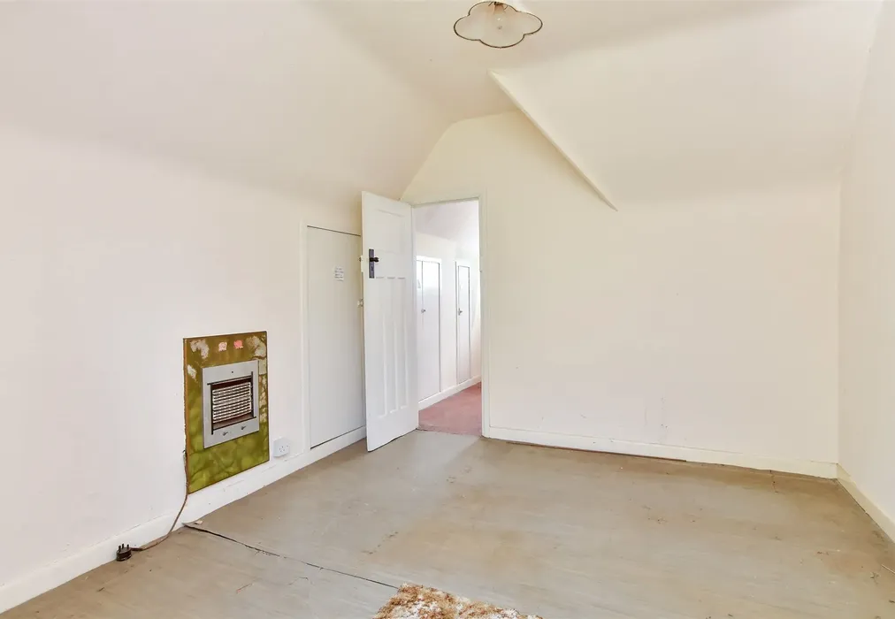 Bedroom 2 - Braeside Avenue, Brighton, East Sussex - Wards of Kent