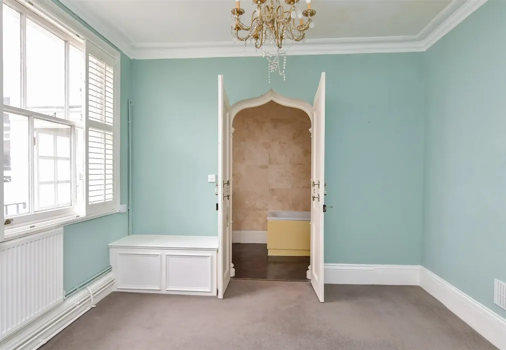 Internal Feature - Chichester Terrace, Brighton, East Sussex - Wards of Kent