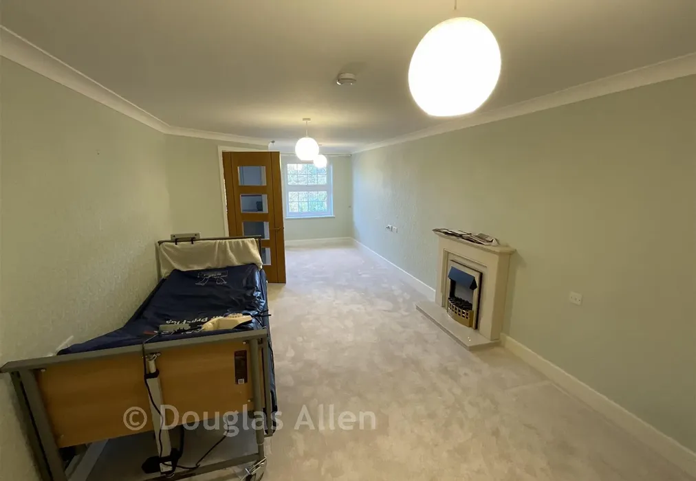Lounge - High Street, Ongar, Essex - Wards of Kent