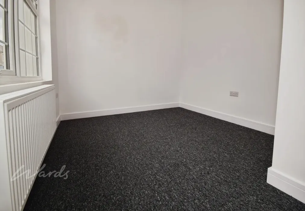 flat 3 bed 2 - Cuxton Road Rochester ME2 - Wards of Kent