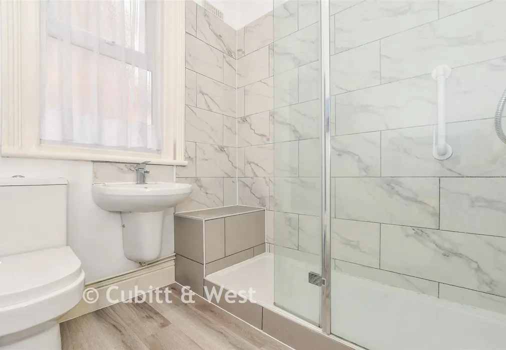 Shower Room - London Road, Portsmouth, Hampshire - Wards of Kent