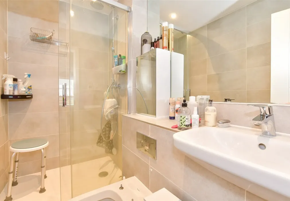 En-Suite Shower Room - Chart Way, Horsham, West Sussex - Wards of Kent