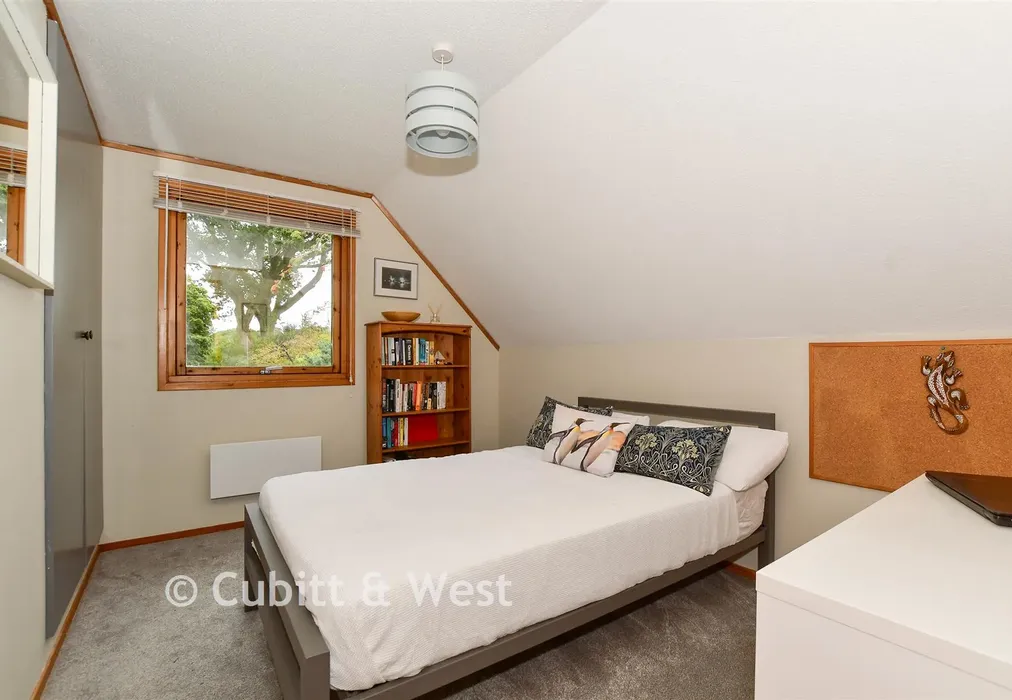 Bedroom 3 - Beaconsfield Road, Chelwood Gate, Haywards Heath, East Sussex - Wards of Kent