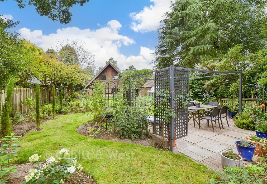 Rear Garden - Beaconsfield Road, Chelwood Gate, Haywards Heath, East Sussex - Wards of Kent