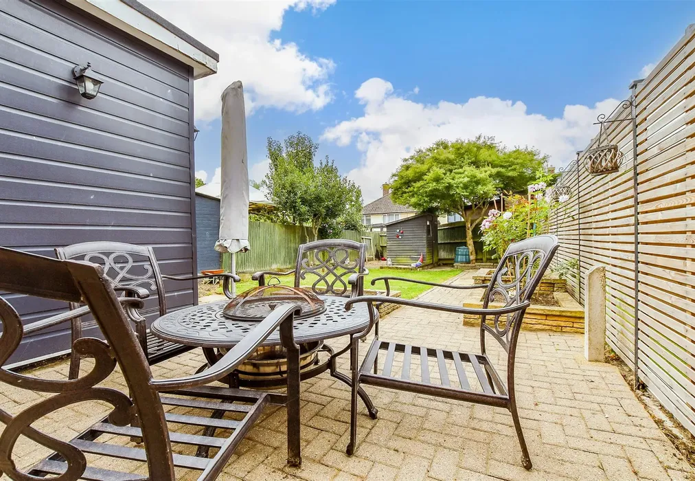 Patio / Decking - Wilson Road, Tonbridge, Kent - Wards of Kent