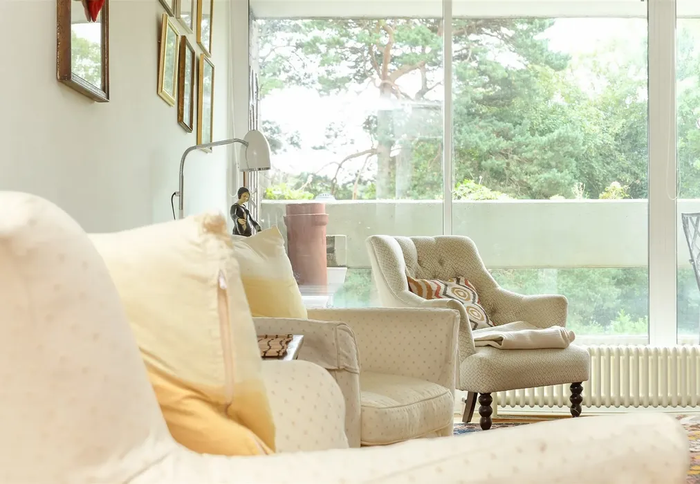 Internal Lifestyle Photograph - Bancroft Court, Reigate, Surrey - Wards of Kent