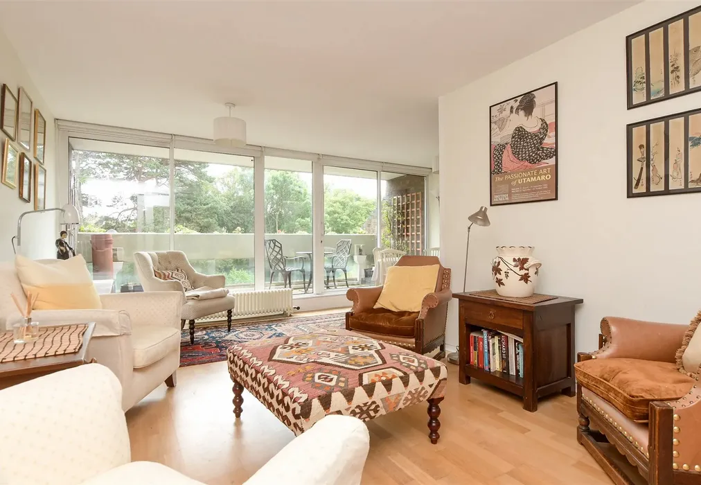 Sitting Area - Bancroft Court, Reigate, Surrey - Wards of Kent