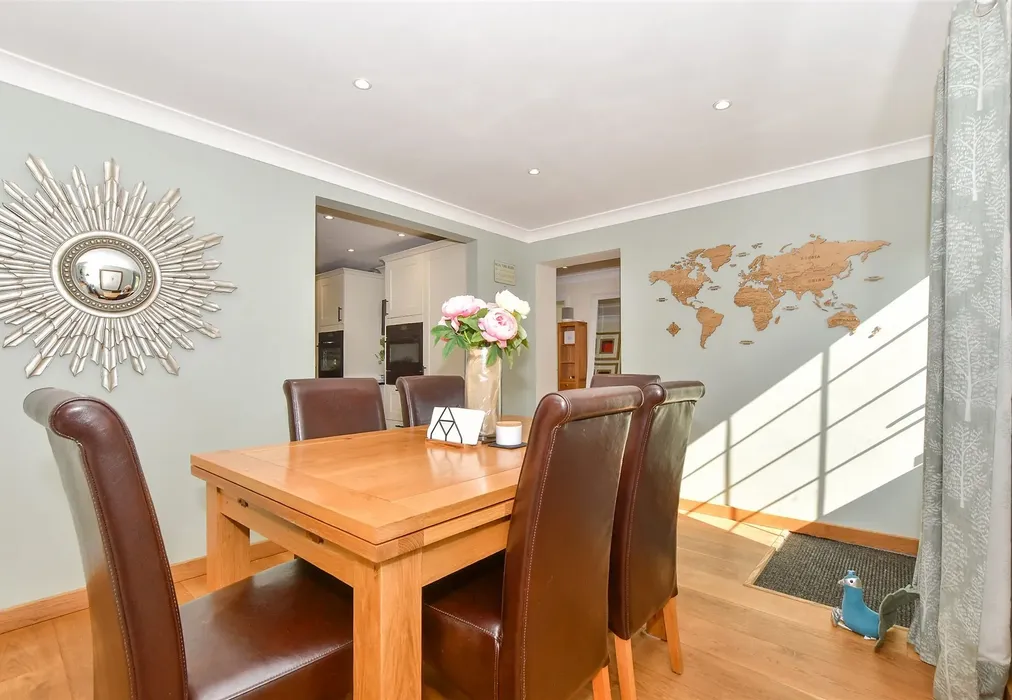Dining Room - Front Road, Woodchurch, Ashford, Kent - Wards of Kent