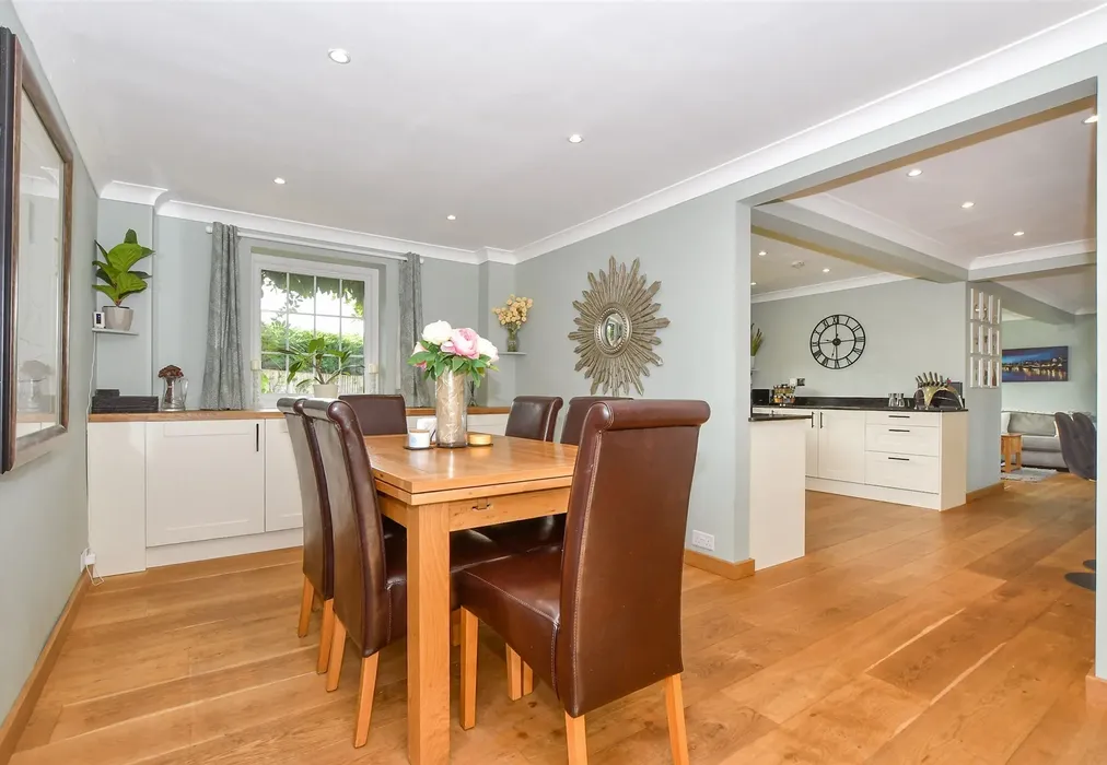 Dining Room - Front Road, Woodchurch, Ashford, Kent - Wards of Kent