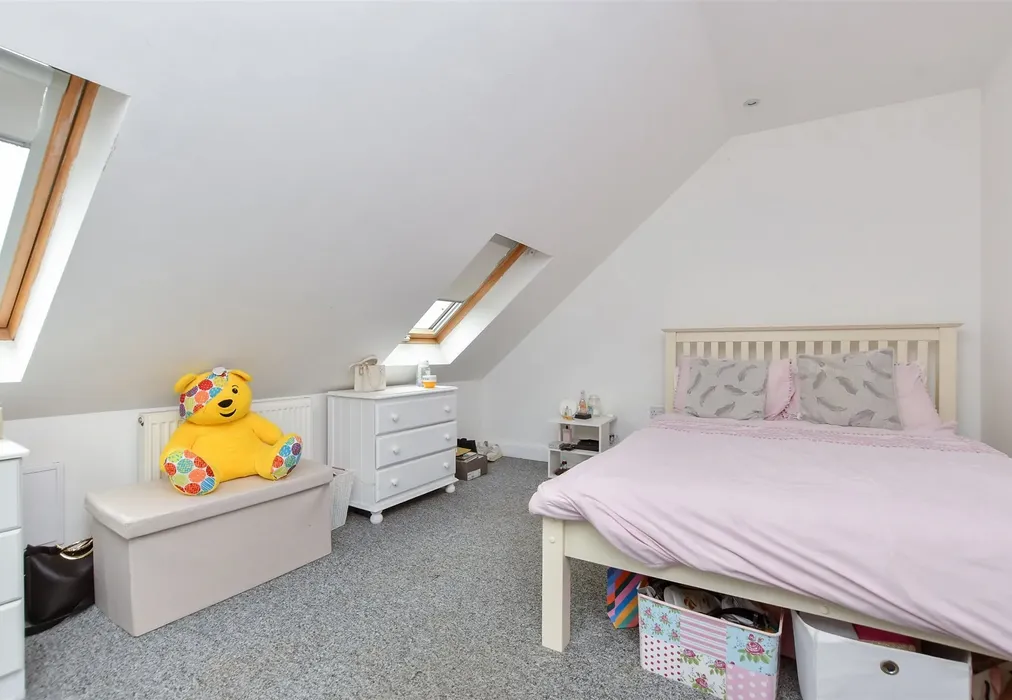 Bedroom 3 - The Ridgeway, Cliftonville, Margate, Kent - Wards of Kent