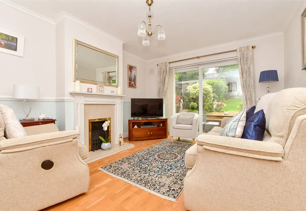 Sitting Room - Chipstead Lane, Lower Kingswood, Tadworth, Surrey - Wards of Kent