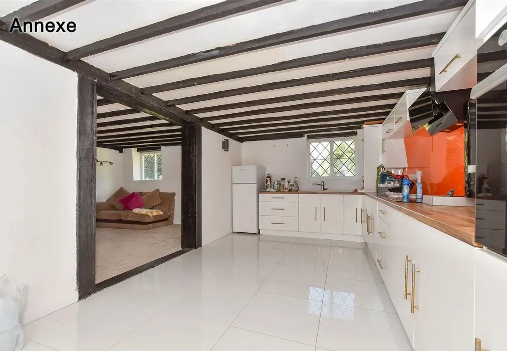 Annexe Kitchen/Diner - Weddington, Ash, Canterbury, Kent - Wards of Kent