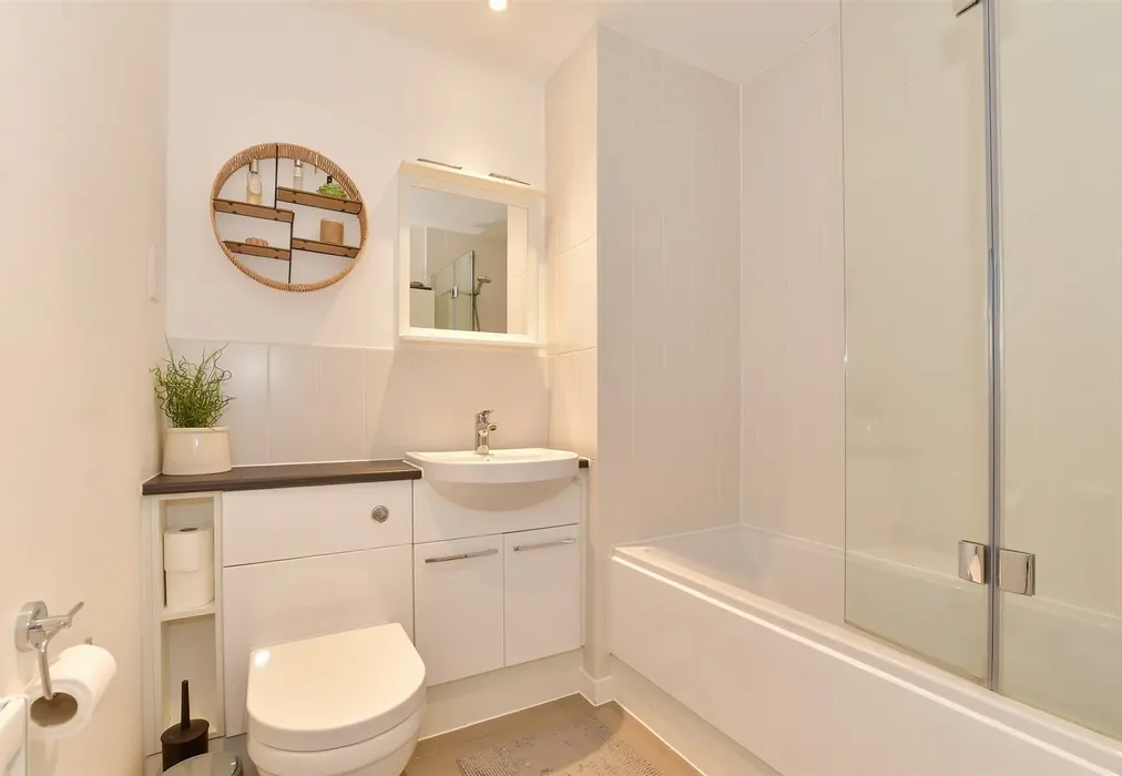 Bathroom - Terracotta Lane, Burgess Hill, West Sussex - Wards of Kent