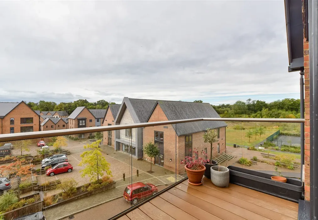 Balcony - Terracotta Lane, Burgess Hill, West Sussex - Wards of Kent