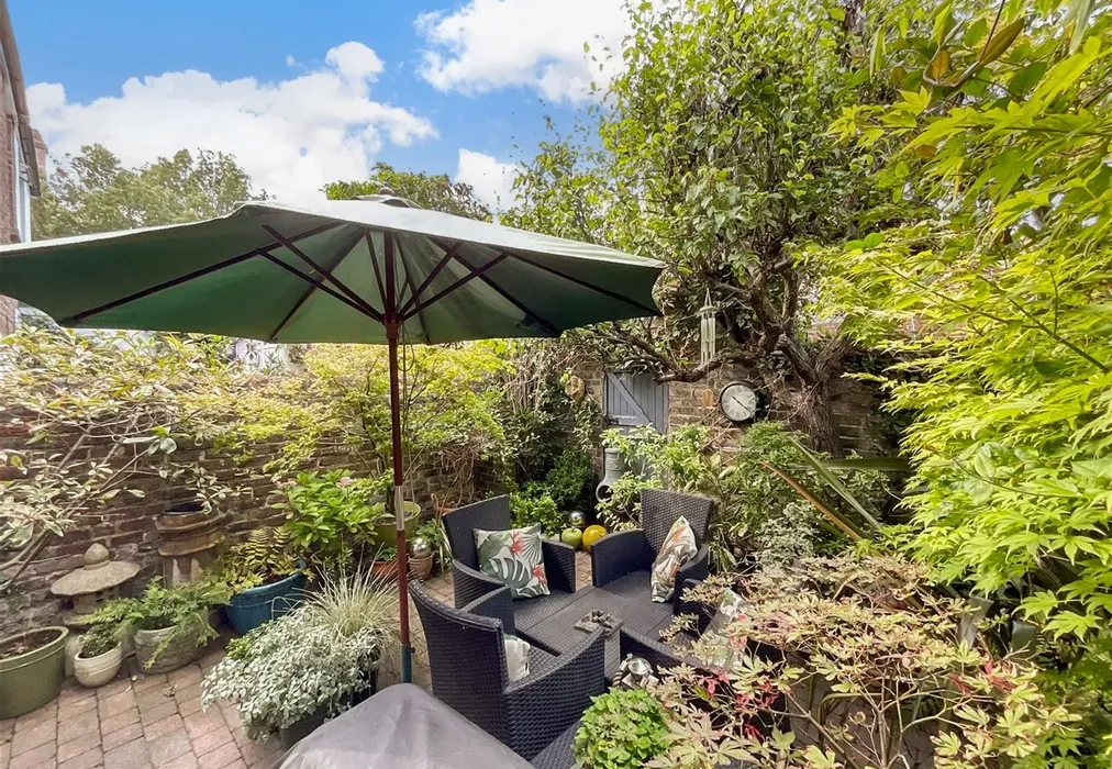 Back Garden - Elizabeth Road, Worthing, West Sussex - Wards of Kent