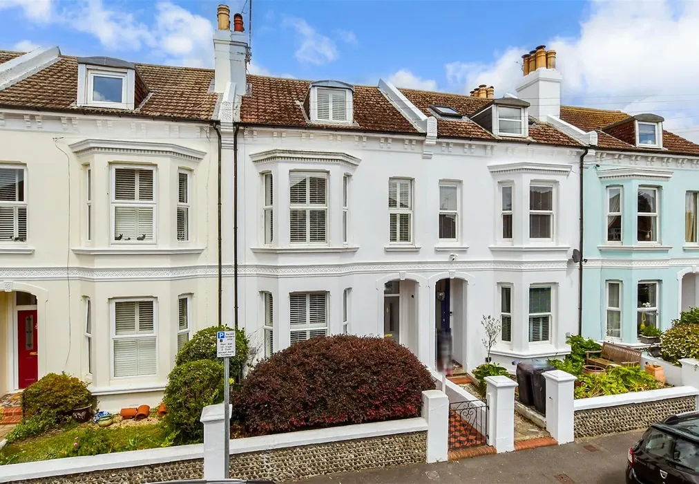 External Web 2 - Elizabeth Road, Worthing, West Sussex - Wards of Kent