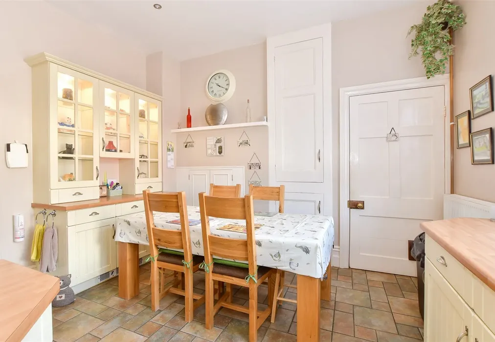 Kitchen/ Breakfast Room - Postern Road, Camp Hill, Newport, Isle of Wight - Wards of Kent