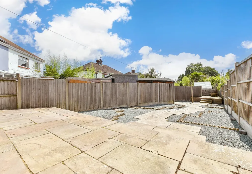 Rear Garden - Forelands Square, Deal, Kent - Wards of Kent