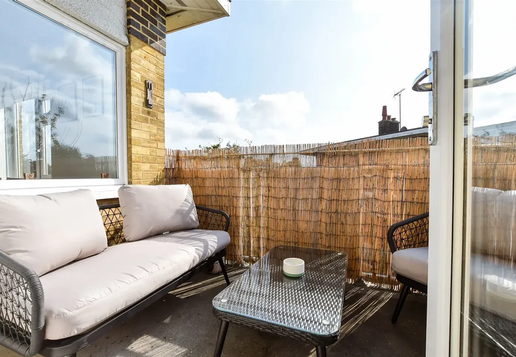 Balcony - Freemens Way, Deal, Kent - Wards of Kent