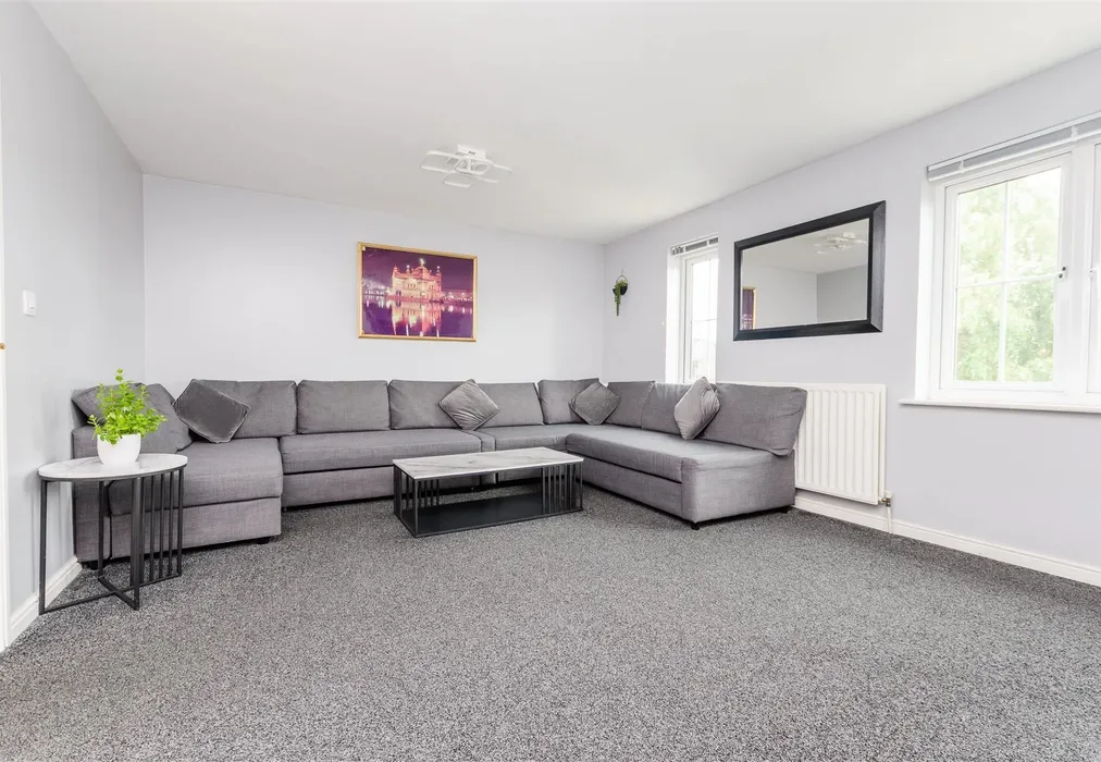 Lounge - Fenners Marsh, Gravesend, Kent - Wards of Kent