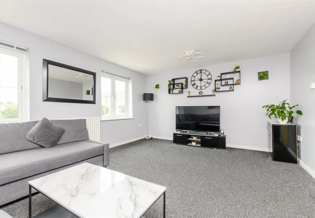 Lounge - Fenners Marsh, Gravesend, Kent - Wards of Kent