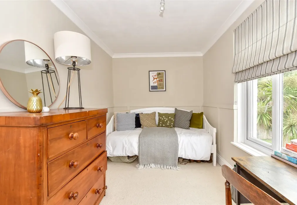 Bedroom 3 - Williams Road, Bosham, Chichester, West Sussex - Wards of Kent
