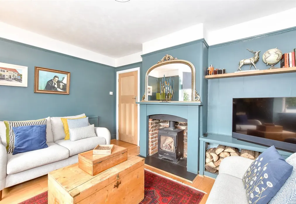 Living Room - Williams Road, Bosham, Chichester, West Sussex - Wards of Kent