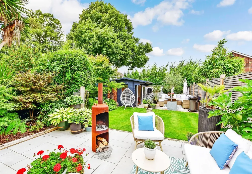Rear Garden - Williams Road, Bosham, Chichester, West Sussex - Wards of Kent
